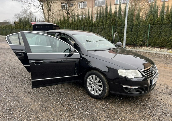 Volkswagen Passat cena 23800 przebieg: 250000, rok produkcji 2009 z Ełk małe 326